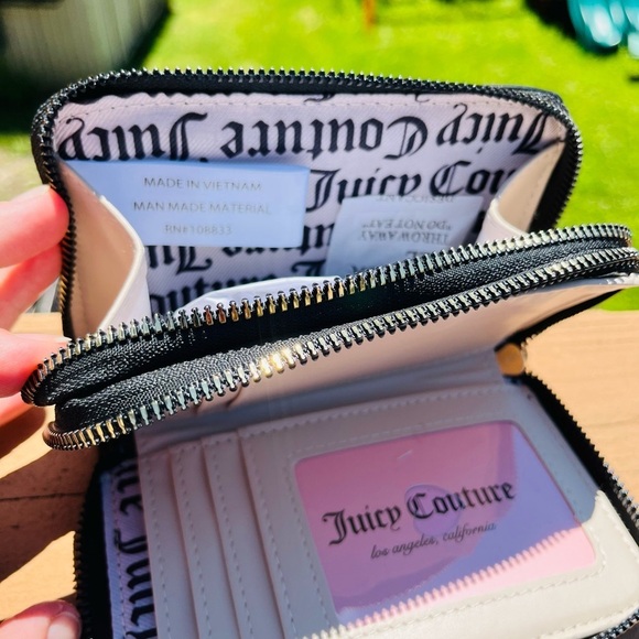 Juicy Couture Dome Satchel & Wallet Set Gothic Logo Black Crossbody Bag NWT - Picture 9 of 9